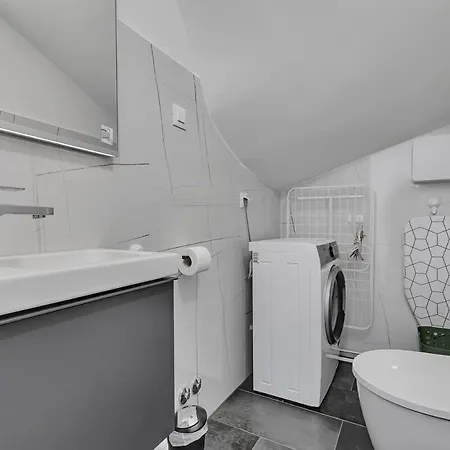 Bamboo House App 3 - Exklusiv