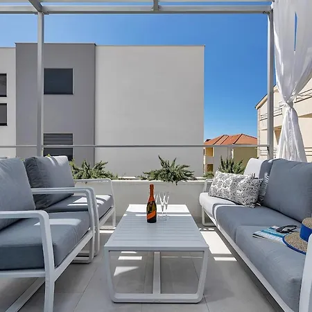 شقة Bamboo House App 3 - Exklusiv ماكارسكا