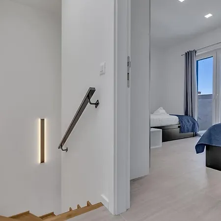 Bamboo House App 3 - Exklusiv ماكارسكا